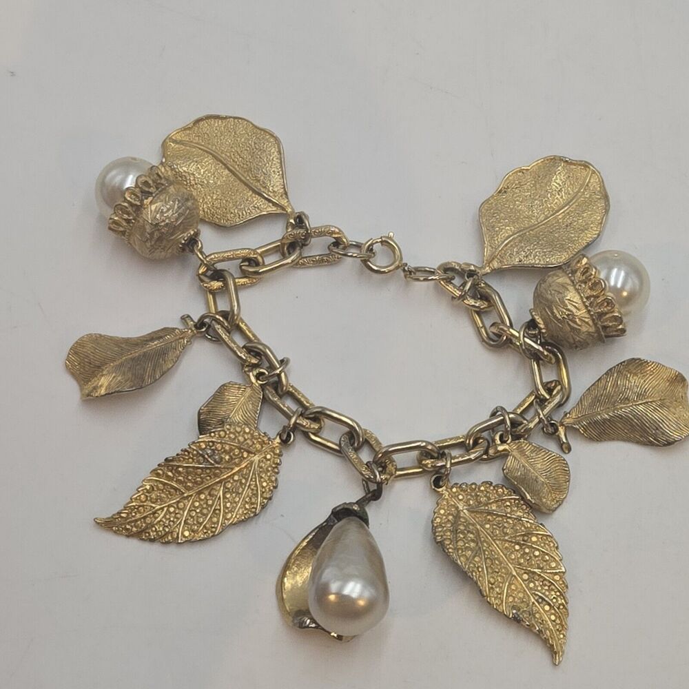 Vintage 1960s Leaf Charm Bracelet Gold Tone Heavy Faux Glass Pearl 7" Chunky